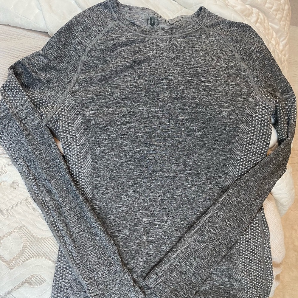 FIGS salta performance under scrub long sleeve